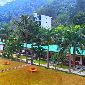 Phoolchatti Resort